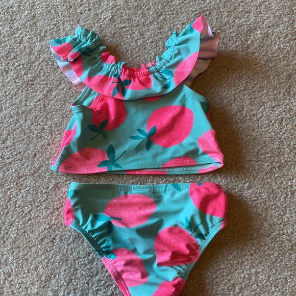 Baby Gap Swimsuit - Picture 3 of 5